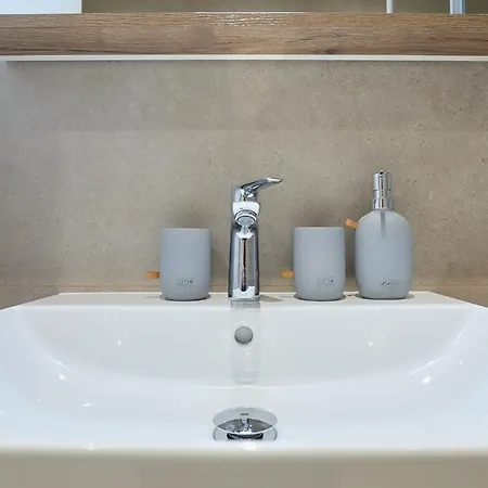 Hedera Estate Hedera A44