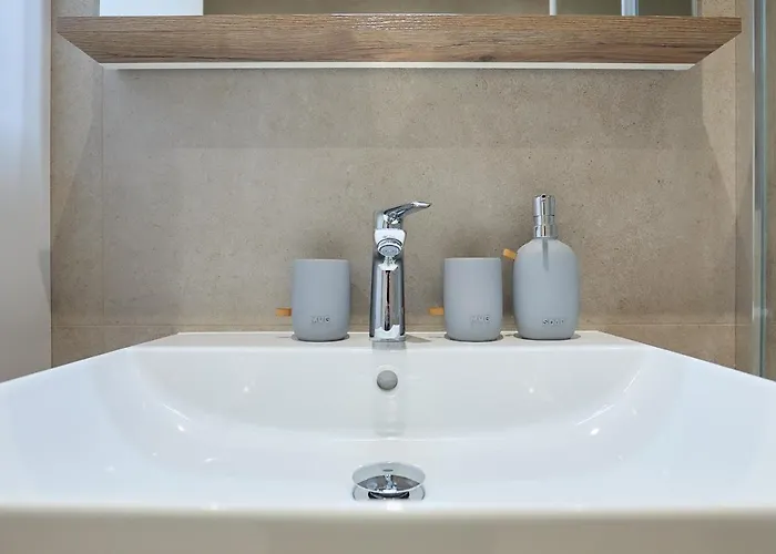 Hedera Estate Hedera A44